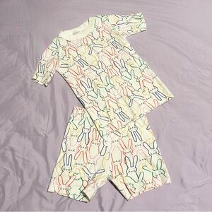 Hanna Andersson Multi Colored Bunnies Pajama Set - Shorts (8Y)
